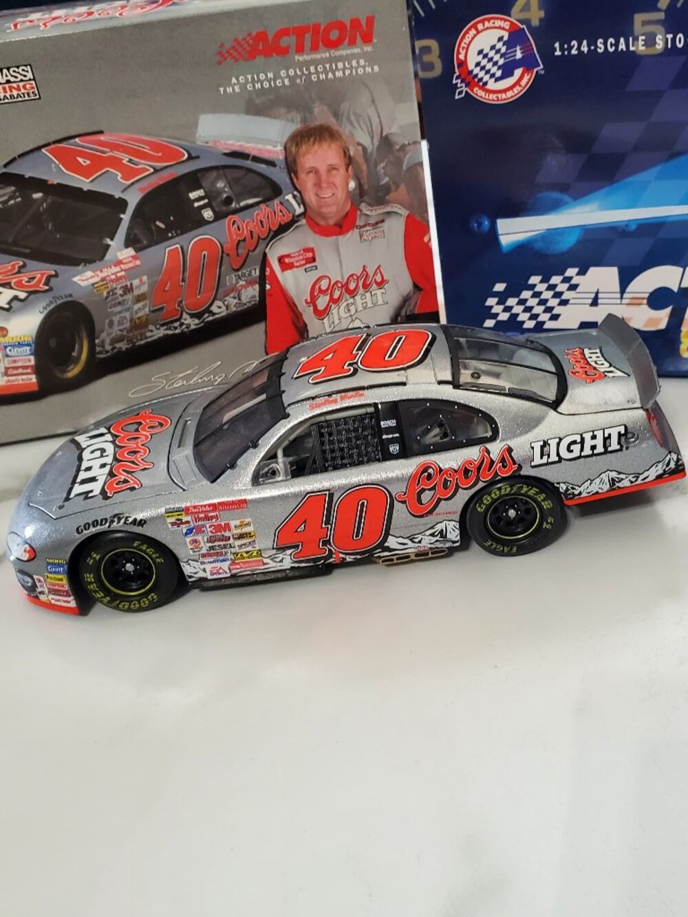 Sterling Marlin #40 Coors Light 1:24 Nascar Diecast Car